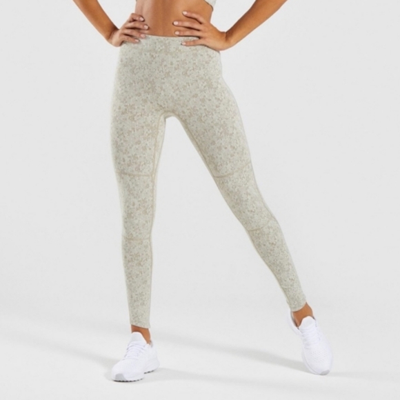 Gymshark Pants - Gymshark Fleur Texture Leggings